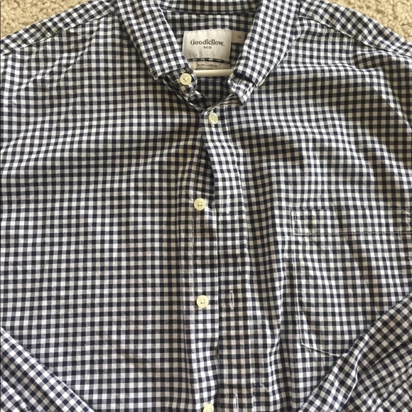 Men’s goodfellow (Target) checkered button shirt - Picture 2 of 3
